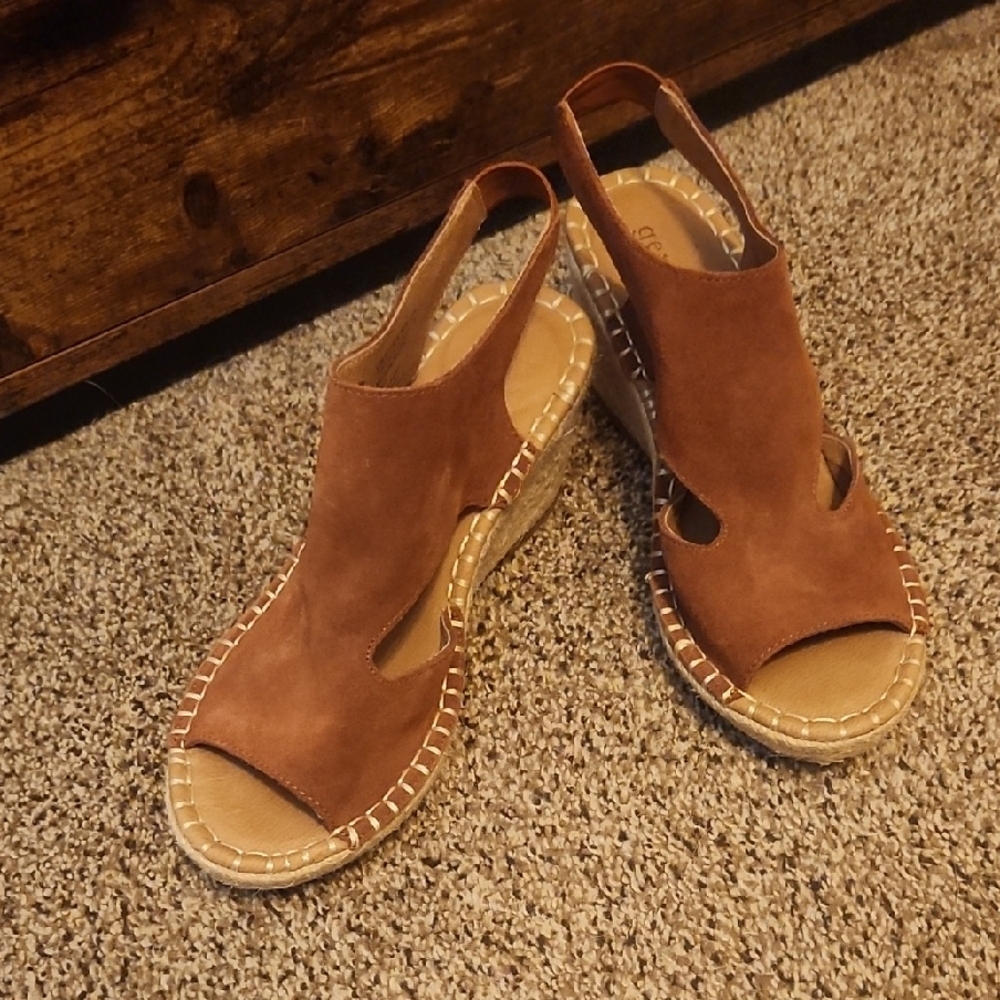 Gentle Souls Brown Suede Wedge Sandals Casual